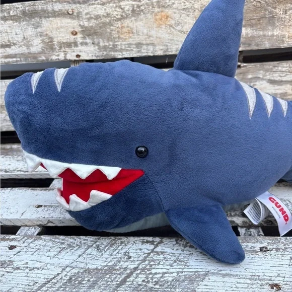 Maxwell the shark by Gund - Picture 2 of 12